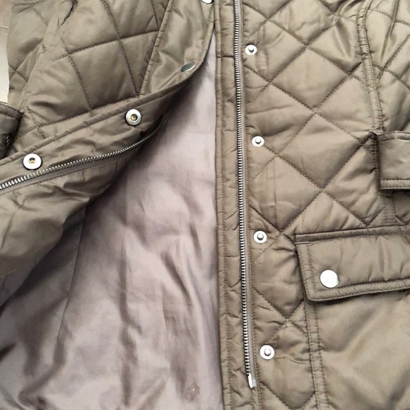Banana Republic Grey/Green Vest - Picture 5 of 8